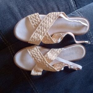 Chic Cream Women's Sandals